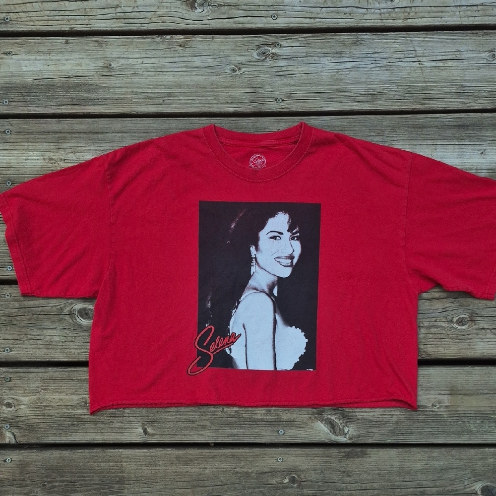 Official SELENA Graphic Women's Short Sleeve Tee